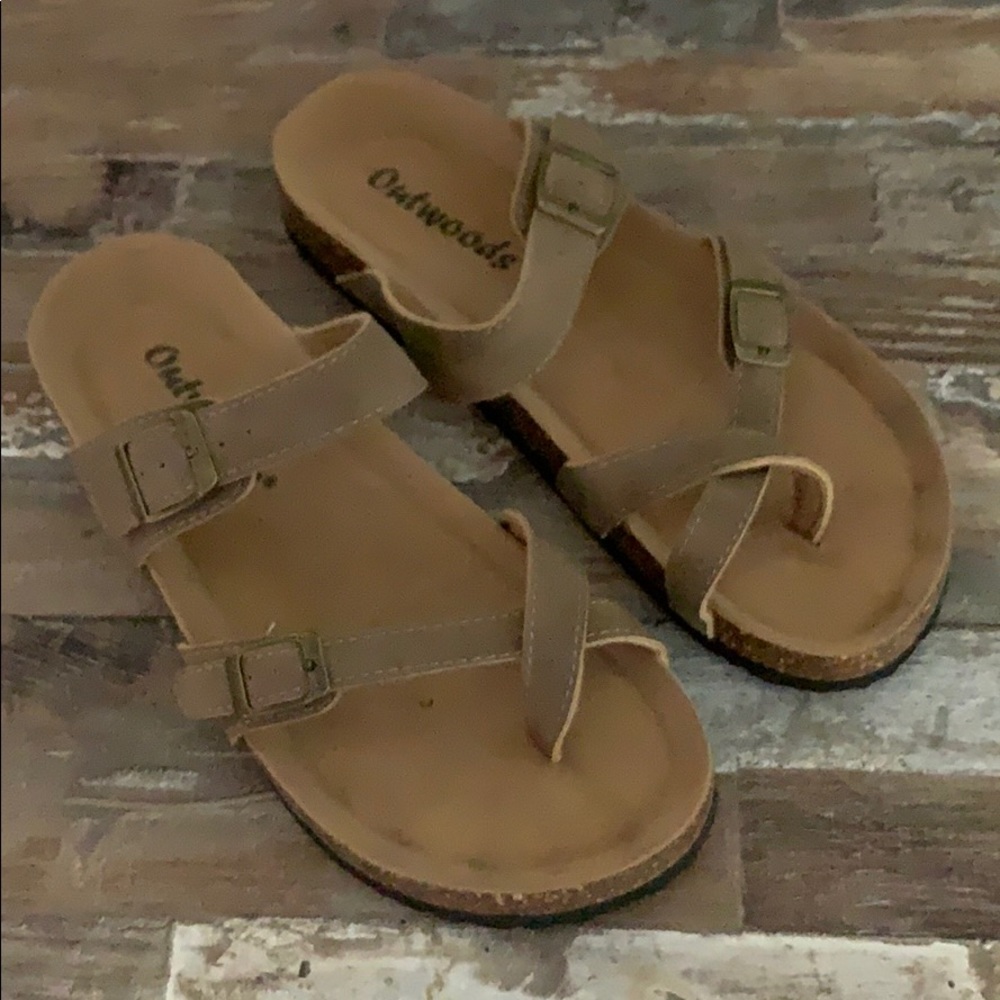 Tan Strappy Sandels